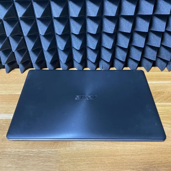 Ноутбук Asus X550J / 15.6" (1920x1080) TN / Intel Core i7-4720HQ (4 (8) ядра по 2.6 - 3.6 GHz) / 12 GB DDR3 / 128 GB SSD / nVidia GeForce GTX 950M, 4 GB GDDR3, 128-bit / WebCam / DVD-ROM б/в - зображення 7