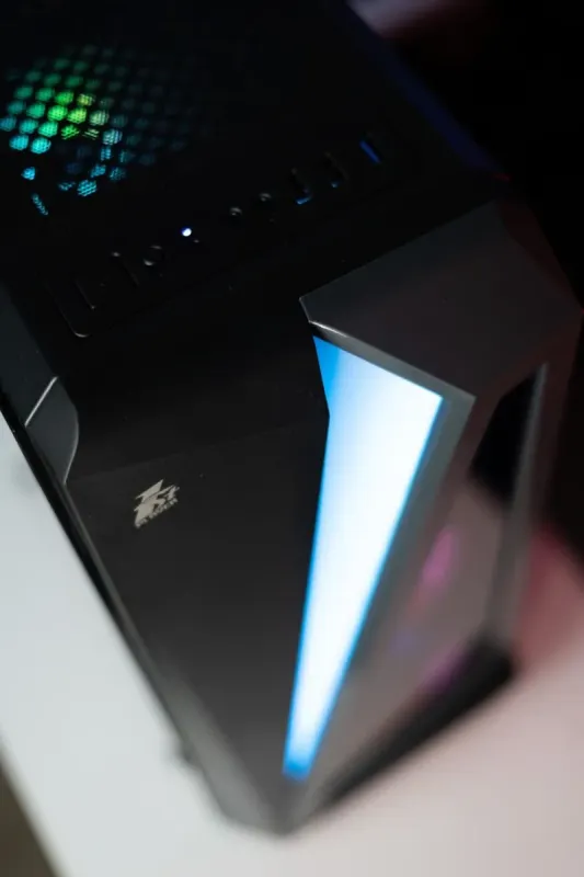 Ігровий ПК 1stPlayer Rainbow R5-R1 Tower / Intel Core i3-10100F (4(8) ядра по 3.6-4.3 GHz) / 16 GB DDR4 / 240 GB SSD / Radeon RX 6500 XT, 4 GB GDDR6, 64-bit / 700W - зображення 6