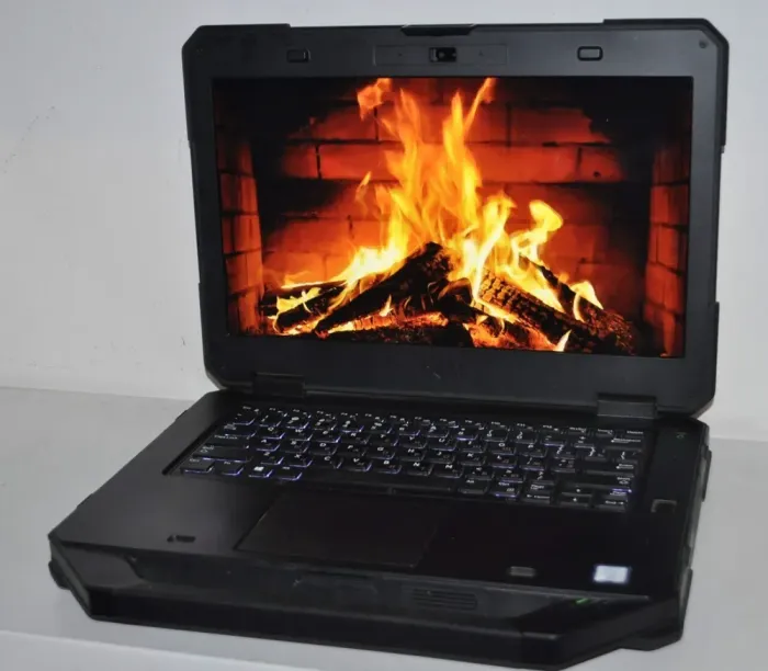 Захищений ноутбук Dell Latitude 5414 Rugged / 14" (1920x1080) TN / Intel Core i7-6600U (2(4) ядра по 2.6 - 3.4 GHz) /  16 GB DDR4 / 240 GB SSD / AMD Radeon R7 M360, 2 GB GDDR3, 64-bit / WebCam / Wi-Fi / Bluetooth / Windows 11 Pro + Блок живлення 130W б/в - зображення 4