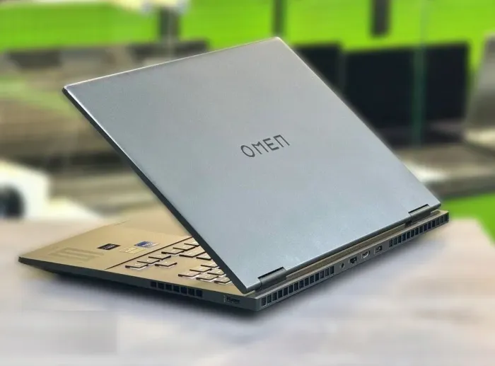 Ігровий ноутбук HP Omen 16T-wf100 / 16,1" (1920x1080) IPS / Intel Core i7-14700HX (20 (28) ядер по 2,1 - 5,4 ГГц) / 16 ГБ DDR5 / 1000 ГБ SSD M.2 / nVidia GeForce RTX 4060, 8 ГБ GDDR6, 128-біт / Веб-камера / Win 11 Home б/в - зображення 6