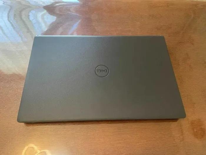 Ультрабук Dell Inspiron 15 3511 / 15.6" (1920x1080) IPS / Intel Core i5-1135G7 (4 (8) ядра по 2.4 - 4.2 GHz) / 8 GB DDR4 / 256 GB SSD / Intel Iris Xe Graphics / WebCam б/в - зображення 6