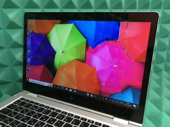 Ноутбук-трансформер HP EliteBook x360 1030 G2 / 13.3" IPS Touch / Core i5-7200U (2(4) ядра по 2.5-3.1 GHz) / 8GB DDR4 / 256GB SSD M.2 / HD Graphics 620 / WebCam / Fingerprint / USB 3.1 / HDMI б/в - зображення 3