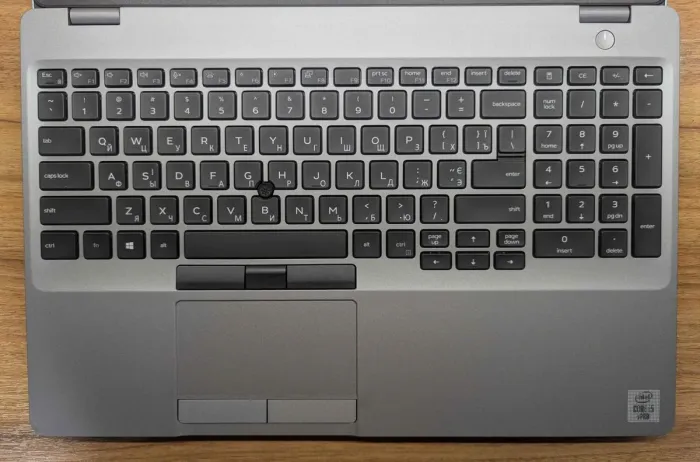 Ультрабук Dell Latitude 5511 / 15.6" (1920x1080) IPS / Intel Core i5-10400H (4 (8) ядра по 2.6 - 4.6 GHz) / 16 GB DDR4 / 512 GB SSD / Intel UHD Graphics / WebCam / HDMI / Windows 10 б/в - зображення 3