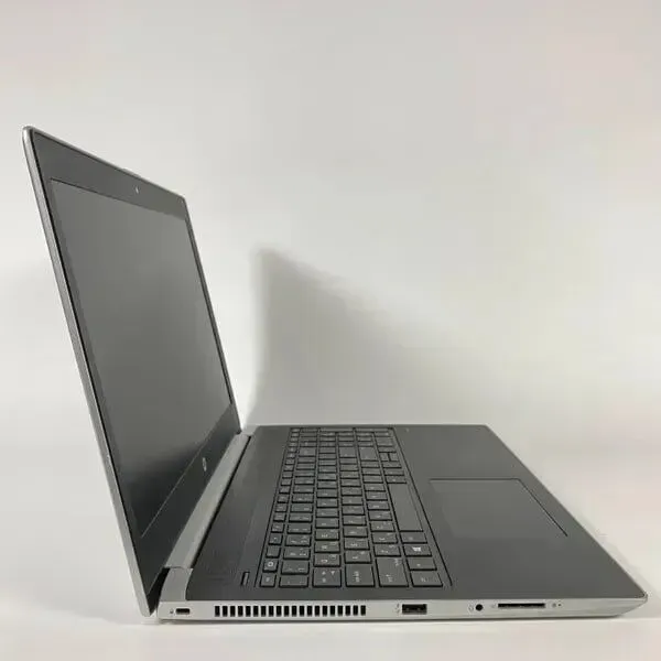 Ноутбук HP ProBook 450 G5 / 15.6" (1366x768) TN / Intel Core i5-8250U (4 (8) ядра по 1.6 - 3.4 GHz) / 16 GB DDR4 / 256 GB SSD / Intel UHD Graphics 620 / WebCam / Fingerprint б/в - зображення 4