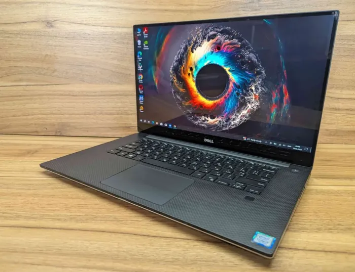 Ігровий ноутбук Dell XPS 15 9560 / 15.6" (3840x2160) IPS Touch / Intel Core i7-7700HQ (4 (8) ядра по 2.8 - 3.8 GHz) / 16 GB DDR4 / 480 GB SSD / nVidia Geforce GTX 1050, 4 GB GDDR5, 128-bit / HDMI / Windows 10 б/в - зображення 3
