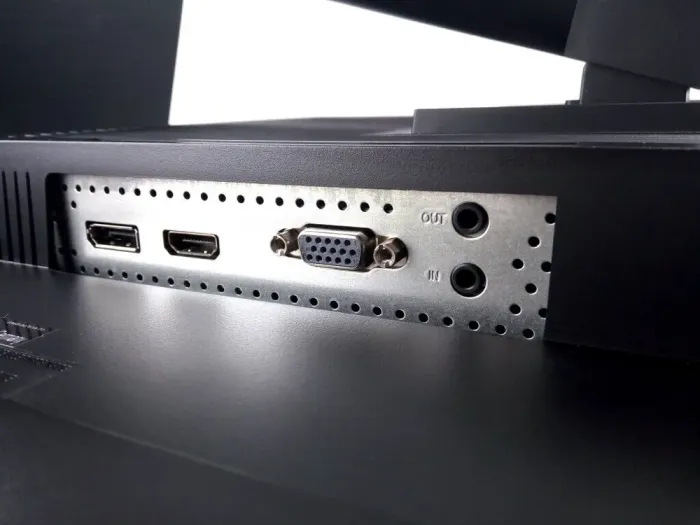 Монітор Широкоформатний Samsung SyncMaster S24E650BW / 24" (1920x1200) PLS LED / 1x DVI-D, 1x VGA б/в - зображення 4