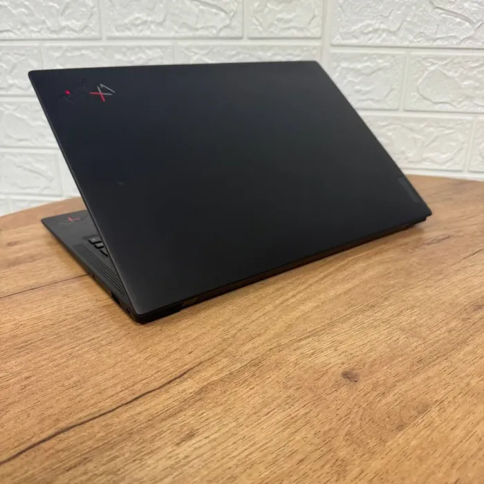 Ультрабук Б-клас Lenovo Thinkpad X1 Carbon Gen9 / 14" (1920x1200) IPS / Intel Core i5-1135G7 (4 (8) ядра по 2.4 - 4.2 GHz) / 16 GB DDR4 / 512 GB SSD / Intel Iris Xe Graphics / WebCam б/в - зображення 6