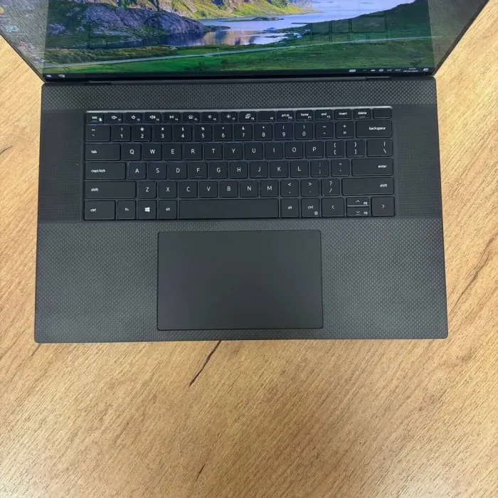 Мобільна робоча станція Б-клас Dell Precision 5750 / 17.3" (3840x2400) IPS Touch / Intel Xeon W-10885M (8 (16) ядер по 2.4 - 5.3 GHz) / 16 GB DDR4 / 512 GB SSD / nVidia Quadro RTX 3000 Max-Q, 6 GB GDDR6, 192-bit / WebCam б/в - зображення 7