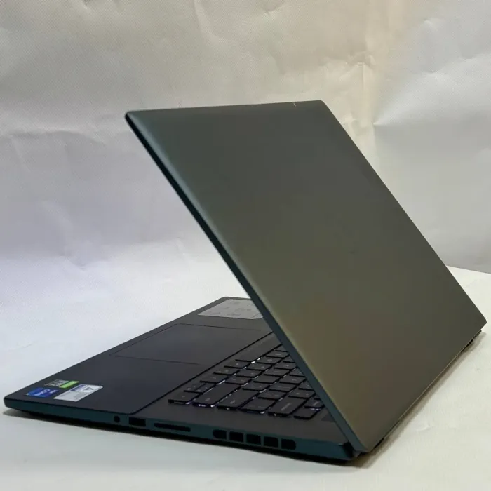 Ігровий ноутбук Б-клас Dell Inspiron 16 Plus 7620 / 16" (3072x1920) IPS / Intel Core i7-12700H (14 (20) ядер по 3.5 - 4.7 GHz) / 16 GB DDR5 / 512 GB SSD M.2 / nVidia GeForce RTX 3050, 4 GB GDDR6, 128-bit / WebCam б/в - зображення 7