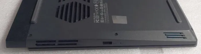 Ігровий ноутбук Lenovo IdeaPad Gaming 3 16ARH7 Gray / 16" (1920x1080) IPS / AMD Ryzen 5 6600H (6 (12) ядер по 3.3 - 4.5 GHz) / 16 GB DDR5 / 512 GB SSD / nVidia GeForce RTX 3050, 4 GB GDDR6, 128-bit / WebCam б/в - зображення 6