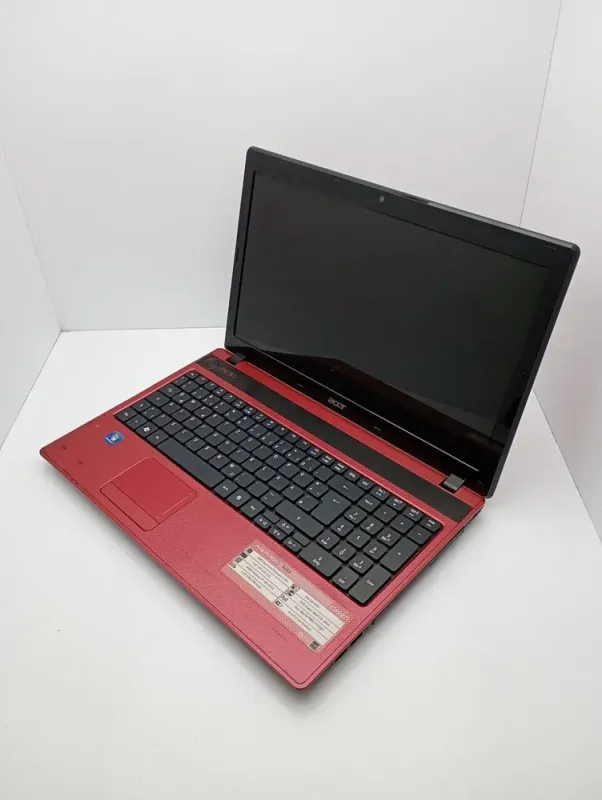 Ноутбук Acer 5253 / 15.6" (1366x768) TN / AMD E-350 (2 ядра по 1.6 GHz) / 6 GB DDR3 / 120 GB SSD / AMD Radeon HD 6310 Graphics / WebCam б/в - зображення 4