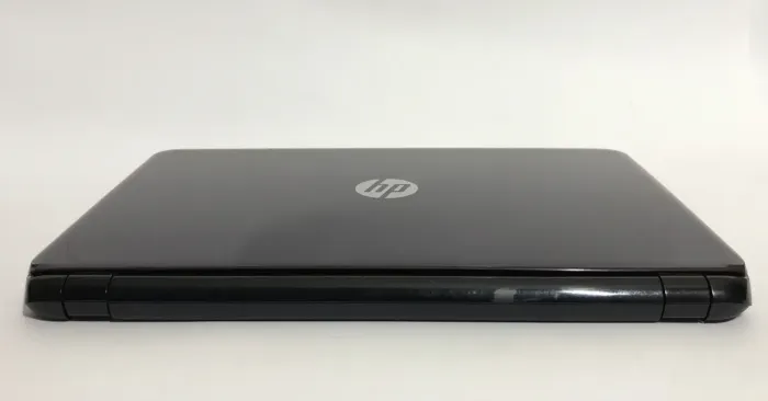 Ноутбук Б-клас HP 15-r036ds / 15.6" (1366x768) TN / Intel Celeron N2920 (4 ядра по 1.86 - 2.0 GHz) / 8 GB DDR3 / 120 GB SSD / Intel HD Graphics / WebCam / DVD-ROM / Win 10 Home б/в - зображення 3