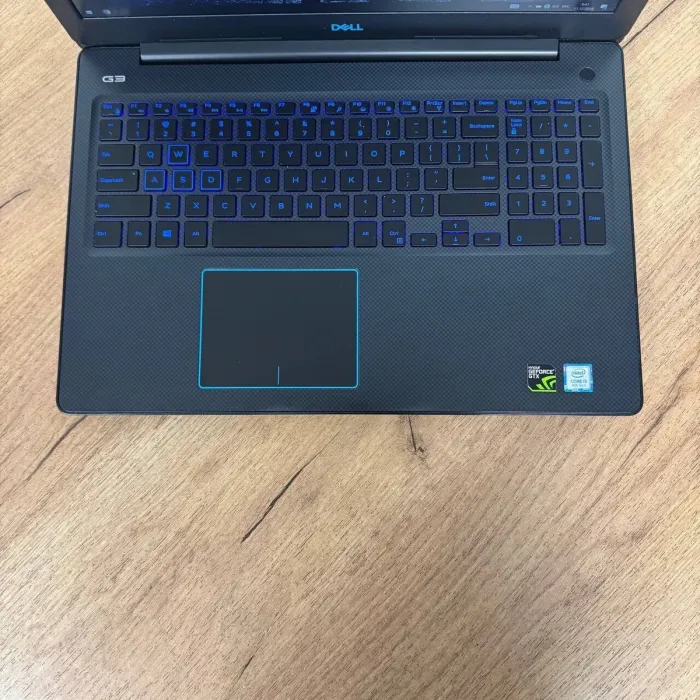 Ігровий ноутбук Б-клас Dell G3 3579 / 15.6" (1920x1080) IPS / Intel Core i5-8300H (4 (8) ядра по 2.3 - 4.0 GHz) / 16 GB DDR4 / 256 GB SSD / nVidia GeForce GTX 1050 Ti, 4 GB GDDR5, 128-bit / WebCam б/в - зображення 7