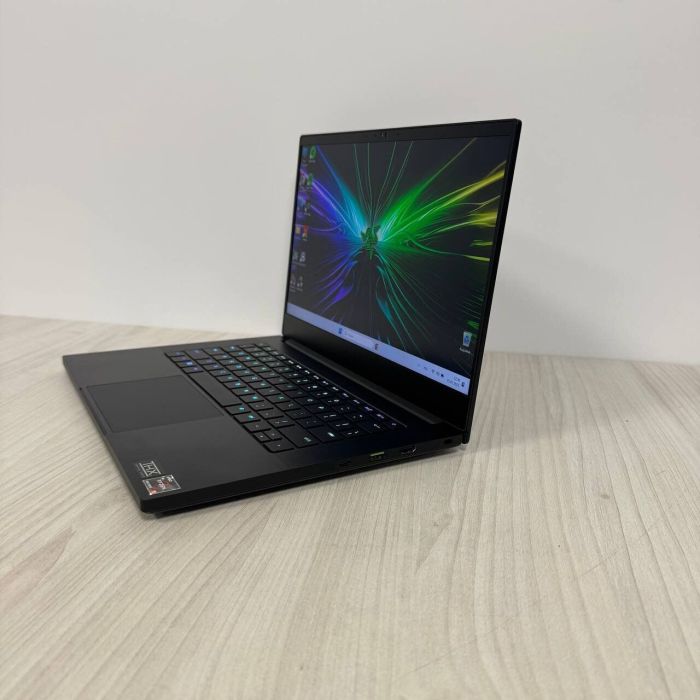 Ігровий ультрабук Razer Blade 14 RZ09-0427 / 14" (2560x1440) IPS / AMD Ryzen 9 6900HX (8 (16) ядер по 3.3 - 4.9 GHz) / 16 GB DDR5 / 1000 GB SSD NVMe / nVidia GeForce RTX 3080 Ti, 16 GB GDDR6, 256-bit / WebCam б/в - зображення 5