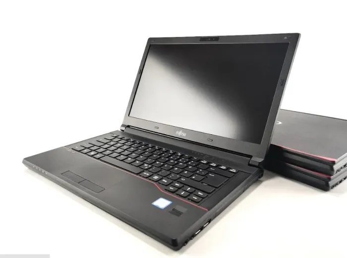 Ноутбук Fujitsu LifeBook E546 / 14" (1920x1080) IPS / Intel Core i5-6200U (2 (4) ядра по 2.3 - 2.8 GHz) / 8 GB DDR4 / 240 GB SSD / HD Graphics 520 / WebCam б/в - зображення 2