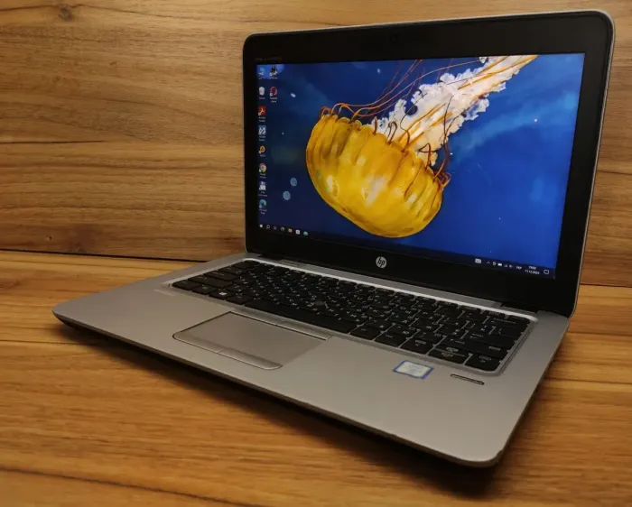 Нетбук HP EliteBook 820 G3 / 12.5" (1920x1080) IPS / Intel Core i5-6300U (2 (4) ядра по 2.4-3 GHz) / 8 GB DDR4 / 256 GB SSD / Intel HD Graphics 520 / WebCam / Fingerprint / Win 10 б/в - зображення 5