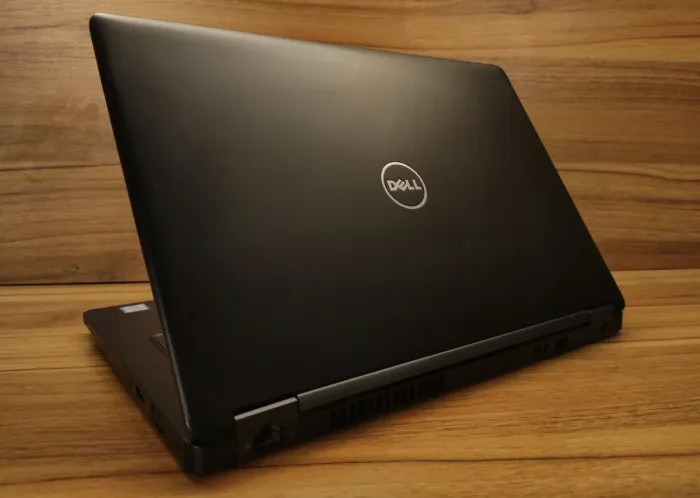 Ультрабук Dell Latitude 5480 / 14" (1920x1080) IPS / Intel Core i5-6300U (2 (4) ядра по 2.4 - 3.0 GHz) / 8 GB DDR4 / 240 GB SSD / Intel HD Graphics 520 / WebCam / Windows 10 б/в - зображення 7