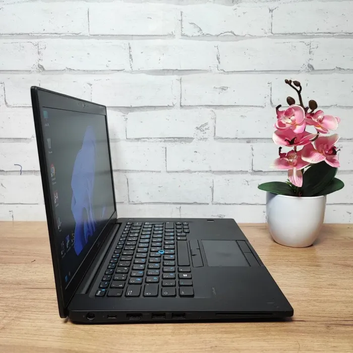 Ультрабук Dell Latitude 7480 / 14" (1920x1080) TN / Intel Core i5-6300U (2 (4) ядра по 2.4 - 3.0 GHz) / 8 GB DDR4 / 128 GB SSD / Intel HD Graphics 520 / WebCam б/в - зображення 3