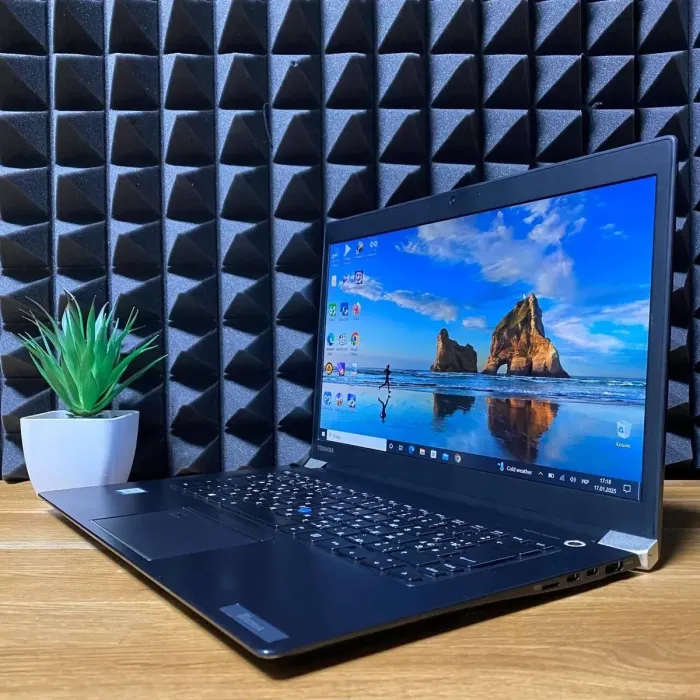 Ноутбук Toshiba Tecra X40-D-149 / 14" (1920x1080) TN Touch / Intel Core i5-7200U (2 (4) ядра по 2.5 - 3.1 GHz) / 16 GB DDR4 / 256 GB SSD / Intel HD Graphics 620 / WebCam б/в - зображення 4