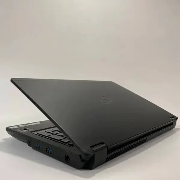 Мобільна робоча станція Б-клас Fujitsu Celsius H780 / 15.6" (1920x1080) IPS / Intel Core i7-8850H (6 (12) ядер по 2.6 - 4.3 GHz) / 16 GB DDR4 / 512 GB SSD / nVidia Quadro P2000, 4 GB GDDR5, 128-bit / WebCam / Fingerprint б/в - зображення 6