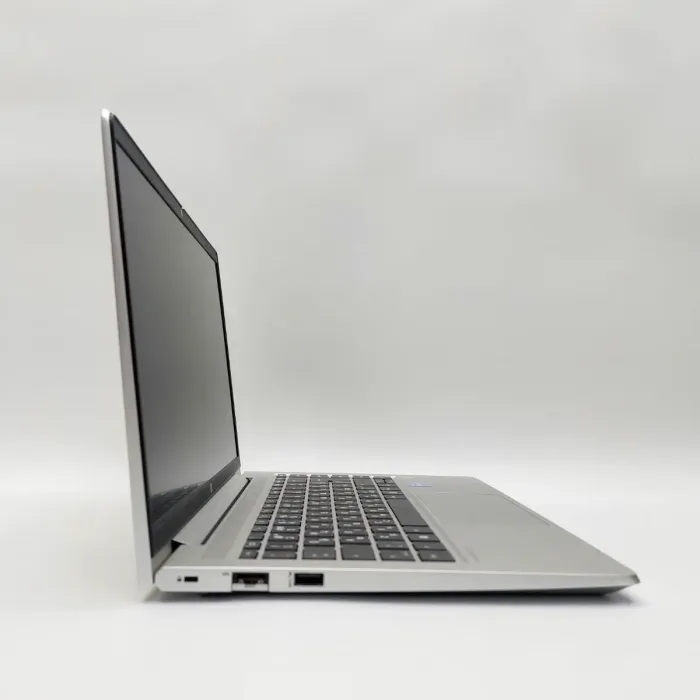 Ультрабук HP ProBook 440 G8 / 14" (1920x1080) IPS / Intel Core i5-1135G7 (4 (8) ядра по 2.4 - 4.2 GHz) / 16 GB DDR4 / 256 GB SSD / Intel Iris Xe Graphics / WebCam / USB 3.1 / HDMI б/в - зображення 4