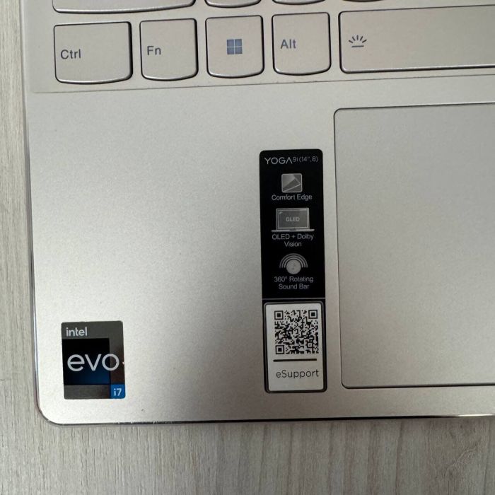 Ультрабук-трансформер Б-клас Lenovo Yoga 9 14IRP8 / 14" (2880x1800) OLED Touch / Intel Core i7-1360P (12 (16) ядер по 2.2 - 5.0 GHz) / 16 GB DDR5 / 512 GB SSD NVMe / Intel Iris Xe Graphics / WebCam б/в - зображення 10