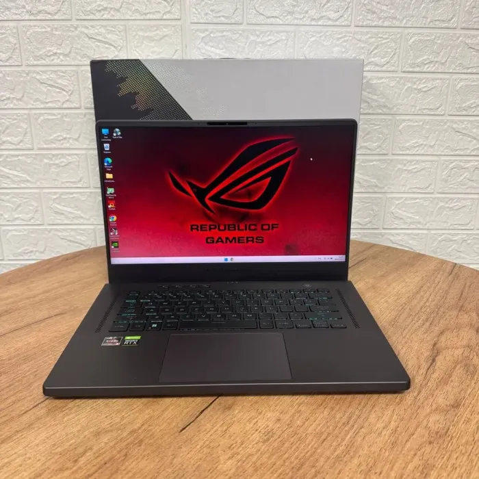 Ігровий ноутбук Asus ROG Zephyrus G15 GA503RS / 15.6" (2560x1440) IPS / AMD Ryzen 9 6900HS (8 (16) ядер по 3.3 - 4.9 GHz) / 16 GB DDR5 / 1512 GB SSD / nVidia GeForce RTX 3080, 8 GB GDDR6, 256-bit / WebCam б/в - зображення 2