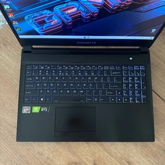 Ігровий ноутбук Б-клас Gigabyte A5 K1 / 15.6" (1920x1080) IPS / AMD Ryzen 5 5600H (6 (12) ядер 3.3 - 4.2 GHz) / 16 GB DDR4 / 512 GB SSD / nVidia GeForce RTX 3060, 6 GB GDDR6, 192-bit / WebCam б/в - зображення 7