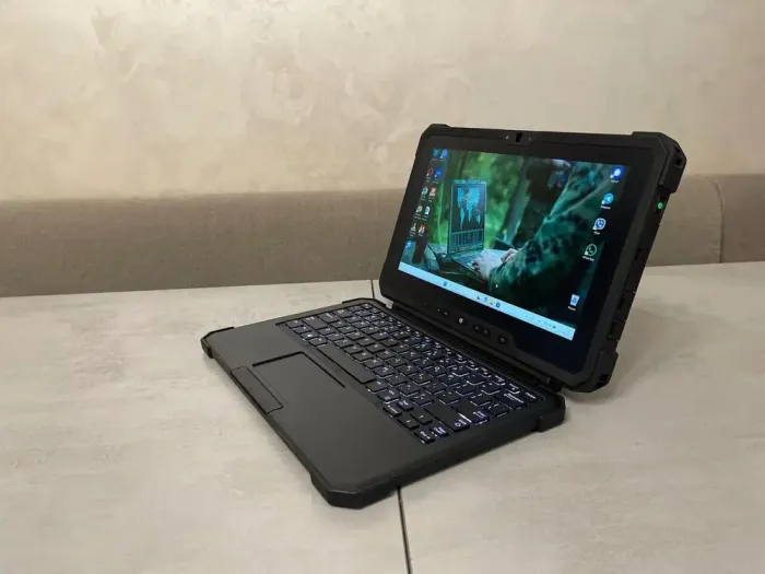 Захищений планшет Dell Latitude 7212 Rugged Extreme / 11,6'' (1920x1080) IPS / Intel Core i7-7600U (2 (4) ядра по 2,8 - 3,9 ГГц) / 16 ГБ DDR3 / 256 ГБ SSD / Intel HD Graphics 620 / WebCam / Дві АКБ б/в - зображення 3