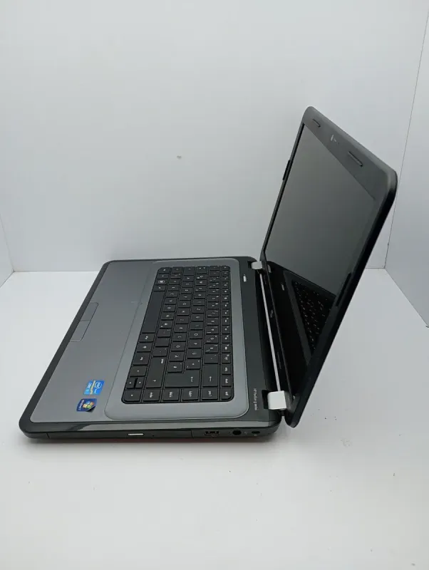 Ноутбук HP G6 1000 / 15.6" (1366x768) TN / Intel Core i3-2310M (2 ядра 4 потока по 2.10 Ghz) / 6 GB DDR3 / 500 GB HDD / AMD Radeon HD 6470M, 1 GB DDR3, 64-bit / WebCam б/в - зображення 4