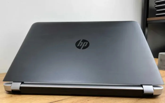 Ноутбук HP ProBook 450 G3 / 15.6" (1366x768) TN / Intel Core i5-6200U (2 (4) ядра по 2.3 - 2.8 GHz) / 8 GB DDR3 / 240 GB SSD / Intel HD Graphics 520 / WebCam / Fingerprint / Windows 10 б/в - зображення 5