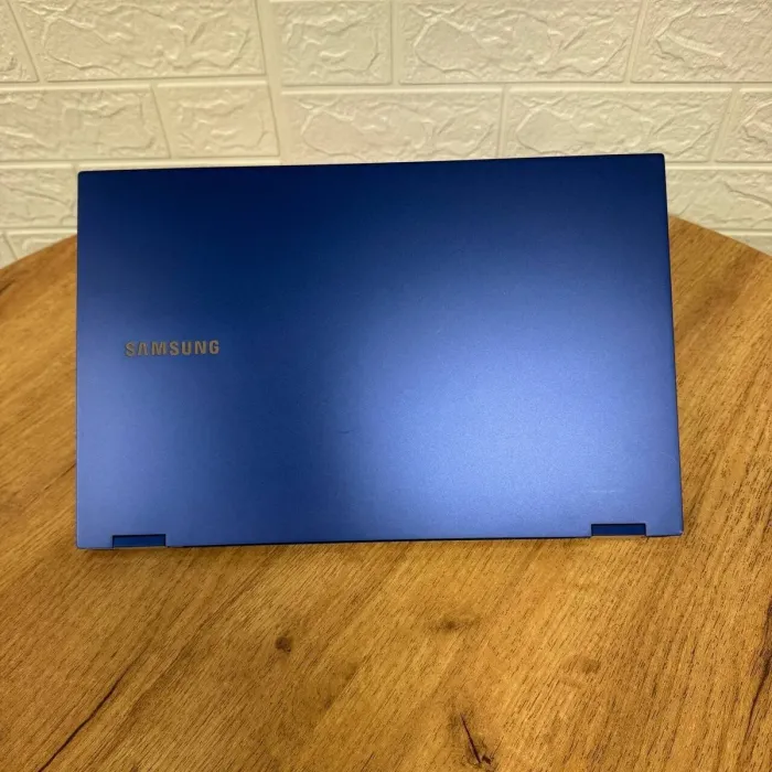Ультрабук-трансформер Б-клас Samsung Galaxy Book Flex NP950QCG Blue / 15.6" (1920x1080) IPS / Intel Core i7-1065G7 (4 (8) ядра по 1.3 - 3.9 GHz) / 12 GB DDR4 / 512 GB SSD / Intel Iris Plus Graphics / WebCam б/в - зображення 3