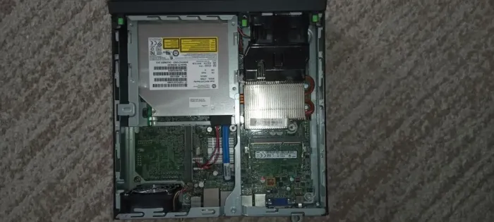 Неттоп Б-клас HP EliteDesk 800 G1 USFF / Intel Core i3-4150 (2 (4) ядра по 3.5 GHz) / 4 GB DDR3 / 30 GB SSD / Intel HD Graphics 4400 / DVD-ROM б/в - зображення 4