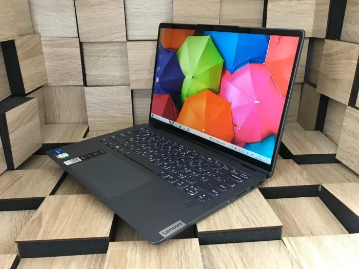 Ноутбук-трансформер Б-клас Lenovo IdeaPad Flex 5 14IAU7 / 14" (1920x1080) IPS Touch / Intel Core i5-1235U (10 (12) ядер по 3.3 - 4.4 GHz) / 8 GB DDR4 / 256 GB SSD M.2 / Intel Iris Xe Graphics / WebCam / Fingerprint б/в - зображення 3