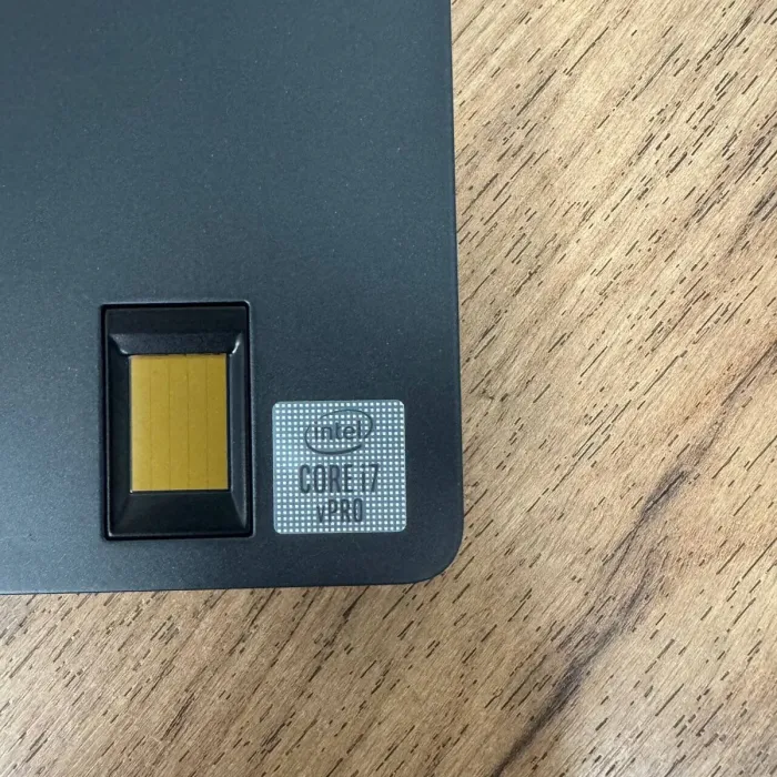 Мобільна робоча станція Б-клас Dell Precision 7550 / 15.6" (1920x1080) IPS / Intel Core i7-10850H (6 (12) ядер по 2.7 - 5.1 GHz) / 32 GB DDR4 / 1000 GB SSD / nVidia Quadro T2000, 4 GB GDDR5, 128-bit б/в - зображення 8