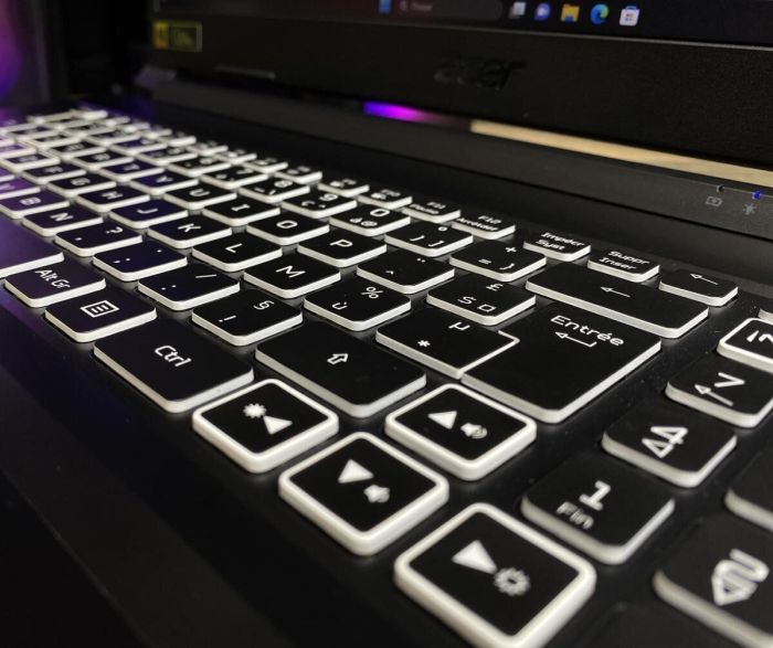 Ігровий ноутбук Acer Nitro 5 / 17.3" (1920x1080) IPS / Intel Core i5-10300H (4 (8) ядра по 2.5 - 4.5 GHz) / 16 GB DDR4 / 512 GB SSD / nVidia GeForce RTX 3060, 6 GB GDDR6, 192-bit / WebCam б/в - зображення 3