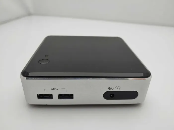 Комп'ютер Intel NUC D54250WYK Black USFF / Intel Core i5-4250U (2 (4) ядра по 1.3-2.6 GHz) / 8 GB DDR3 / 128 GB SSD / HD Graphics 5000 / WiFi / HDMI  б/в - зображення 4