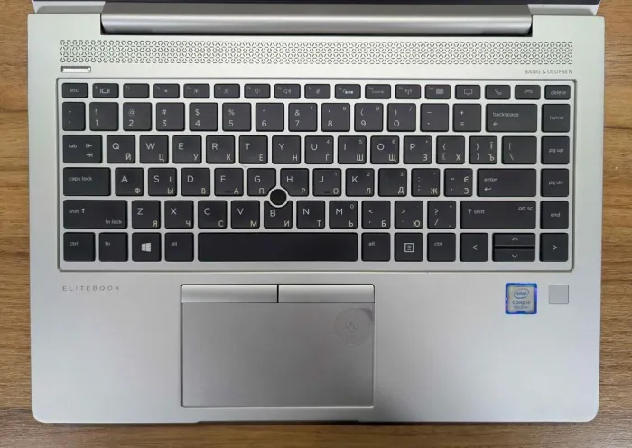 Ультрабук HP EliteBook 840 G6 / 14" (1920x1080) IPS / Intel Core i5-8265U (4 (8) ядра по 1.6 - 3.9 GHz) / 8 GB DDR4 / 256 GB SSD / Intel UHD Graphics 620 / WebCam / TouchID / Windows 10 б/в - зображення 3