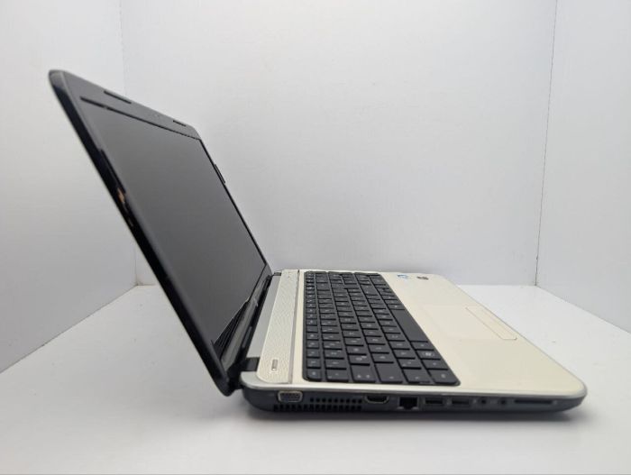 Ноутбук HP Pavilion G6 2277sr / 17,3" (1600x900) TN / Intel Core i3-3110M (2 (4) ядра по 2,4 ГГц) / 6 ГБ DDR3 / 500 ГБ HDD / AMD Radeon HD 7670, 1 ГБ GDDR5, 128-біт / Веб-камера / DVD-ROM б/в - зображення 4