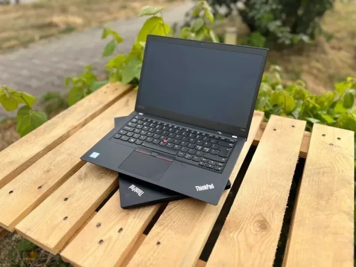 Ультрабук Lenovo ThinkPad T490s / 14" (1920x1080) IPS / Intel Core i5-8265U (4 (8) ядра по 1.6 - 3.9 GHz) / 16 GB DDR4 / 256 GB SSD / Intel UHD Graphics / WebCam б/в - зображення 9