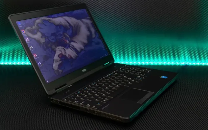 Ноутбук Б-клас Dell Latitude E5540 / 15.6" TN / Core i5-4310U (2(4) ядра по 2-3GHz) / 4GB DDR3 / 120GB SSD / HD Graphics 4400 / DVD-ROM / HDMI б/в - зображення 3