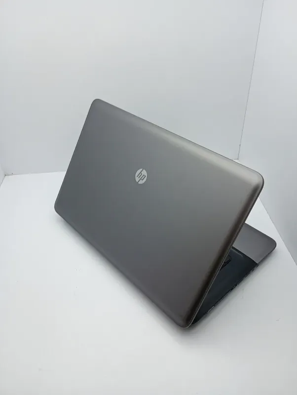 Ноутбук HP Pavilion 650 / 15.6" (1366x768) TN / Intel Core i3-2328M (2 (4) ядра по 2.2 GHz) / 6 GB DDR3 / 250 GB HDD / Intel HD Graphics 3000 / WebCam б/в - зображення 8