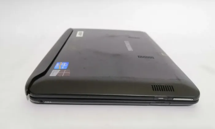 Ноутбук-трансформер Б-клас Samsung ATIV Smart PC Pro 700T / 11.6" (1920x1080) IPS Touch / Intel Core i5-3317U (2 (4) ядра по 1.7 - 2.6 GHz) / 4 GB DDR3 / 128 GB SSD / Intel HD Graphics 4000 / WebCam / Win 10 Pro б/в - зображення 5