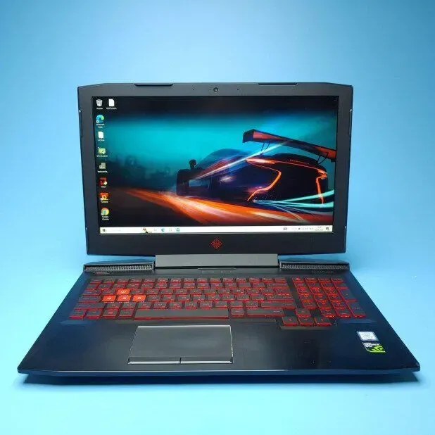Ігровий ноутбук HP Omen 15-ce019dx / 15.6" (1920x1080) IPS / Intel Core i7-7700HQ (4 (8) ядра по 2.8 - 3.8 GHz) / 16 GB DDR4 / 500 GB SSD / nVidia GeForce GTX 1050 Ti, 4 GB GDDR5, 128-bit / WebCam / Win 10 Home б/в - зображення 2