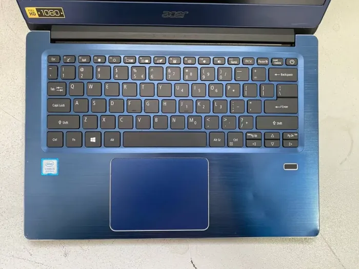 Ноутбук Б-клас Acer Swift 3 SF314-54 / 14" (1920x1080) IPS / Intel Core i5-8250U (4 (8) ядра по 1.6 - 3.4 GHz) / 8 GB DDR4 / 128 GB SSD / Intel UHD Graphics 620 / WebCam б/в - зображення 3