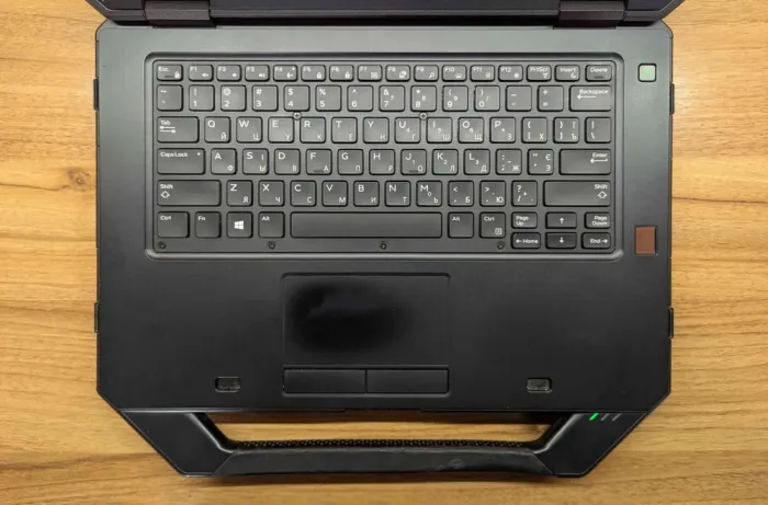 Захищений ноутбук Dell Rugged Latitude 5414 / 14" (1920x1080) IPS Touch / Intel Core i5-6300U (2 (4) ядра по 2.4 - 3.0 GHz) / 16 GB DDR4 / 480 GB SSD / Intel HD Graphics 520 / WebCam / TouchID / Windows 10 б/в - зображення 3