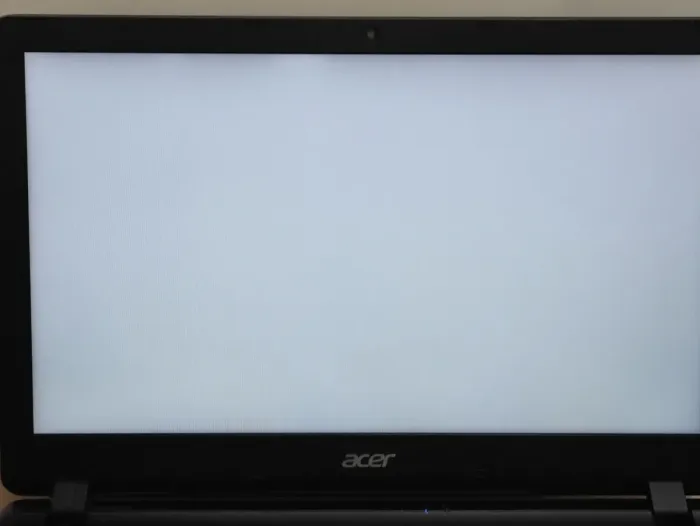 Ноутбук Acer Aspire ES1-533 / 15.6" (1366x768) TN / Intel Pentium N4200 (4 ядра по 1.1 - 2.5 GHz) / 4 GB DDR3 / 256 GB SSD / Intel HD Graphics 505 / WebCam б/в - зображення 9