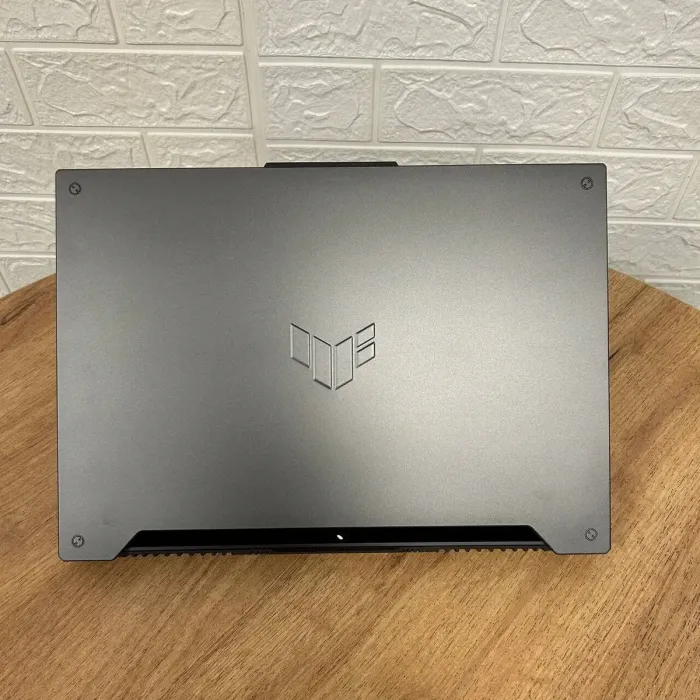 Ігровий ноутбук Asus TUF Gaming A15 FA507RM / 15.6" (1920x1080) IPS / AMD Ryzen 7 6800H (8 (16) ядер по 3.2 - 4.7 GHz) / 16 GB DDR4 / 512 GB SSD NVMe / nVidia GeForce RTX 3060, 6 GB GDDR6, 192-bit / WebCam б/в - зображення 3