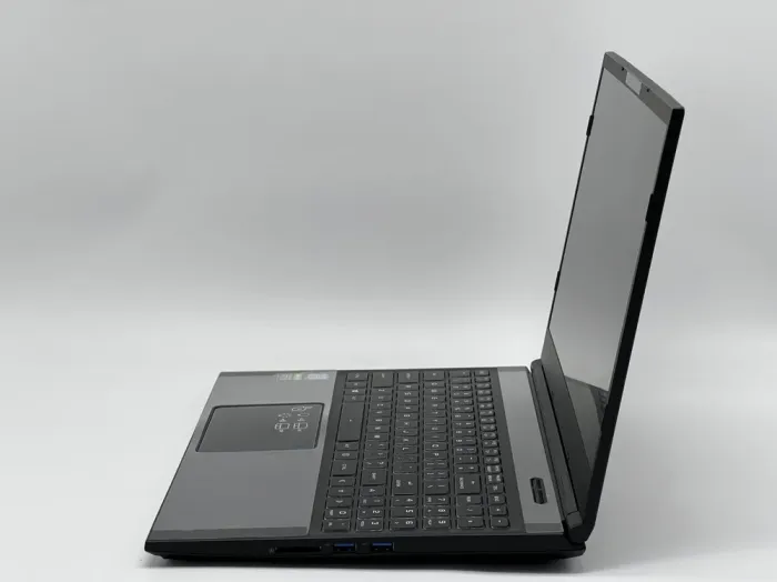 Ігровий ноутбук CyberPowerPC Tracer III 15 / 15.6" (1920x1080) IPS / Intel Core i7-9750H (6 (12) ядер по 2.6 - 4.5 GHz) / 16 GB DDR4 / 480 GB SSD / nVidia GeForce RTX 2060, 6 GB GDDR6, 192-bit / WebCam б/в - зображення 4