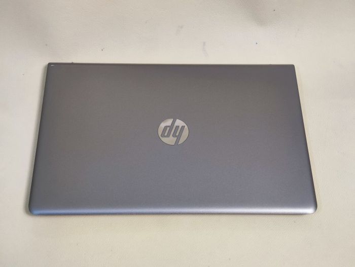 Ноутбук HP Pavilion 15-CC152OD / 15.6" (1366x768) TN / Intel Core i5-8250U (4 (8) ядра по 1.6 - 3.4 GHz) / 16 GB DDR4 / 256 GB SSD / Intel UHD Graphics 620 / WebCam / DVD-ROM б/в - зображення 7